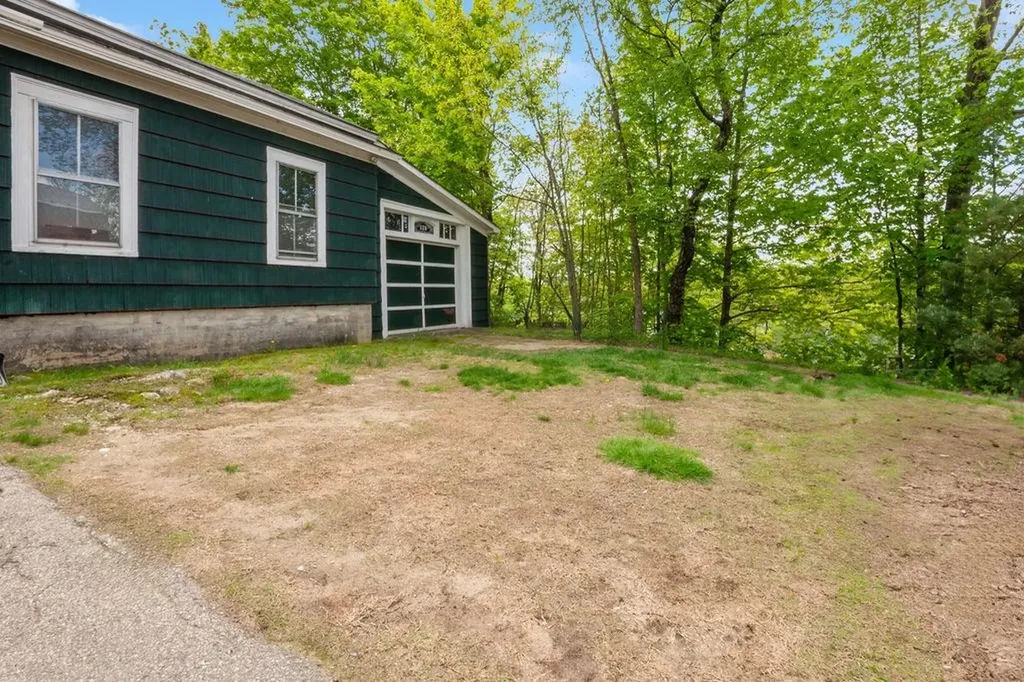 193 Main Street Alton NH 03809