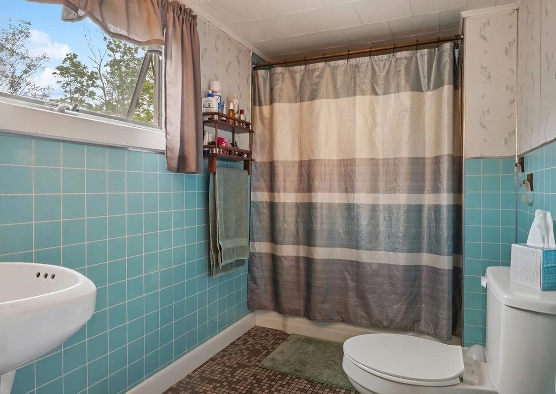 193 Main Street Alton NH 03809