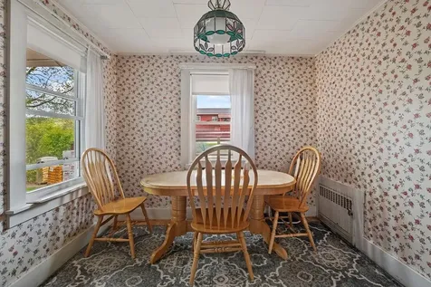 193 Main Street Alton NH 03809