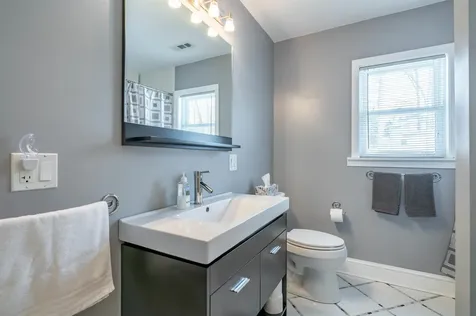 355 Pickering Street Manchester NH 03104
