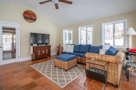355 Pickering Street Manchester NH 03104