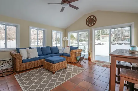 355 Pickering Street Manchester NH 03104