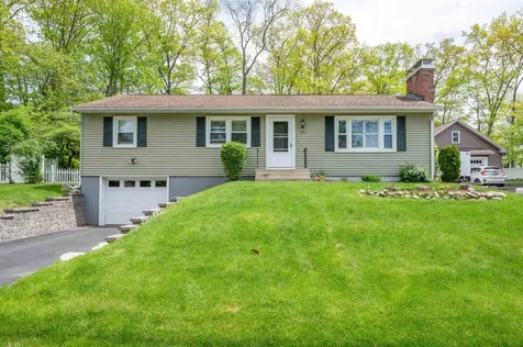 355 Pickering Street Manchester NH 03104