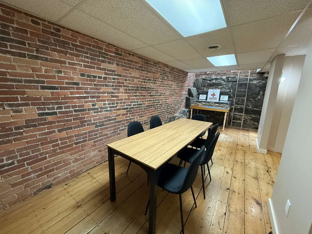 137 Water Street Exeter NH 03833