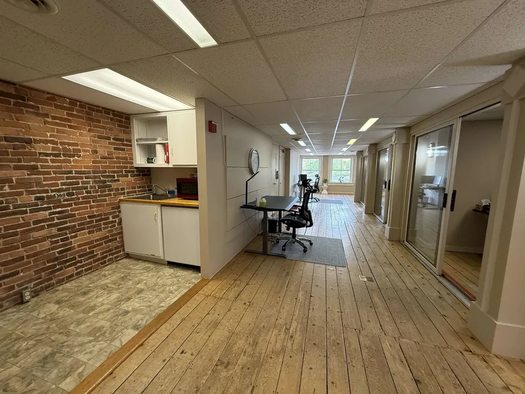 137 Water Street Exeter NH 03833