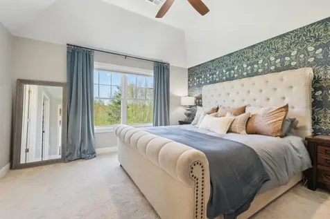 222 Standish Lane Hudson NH 03051