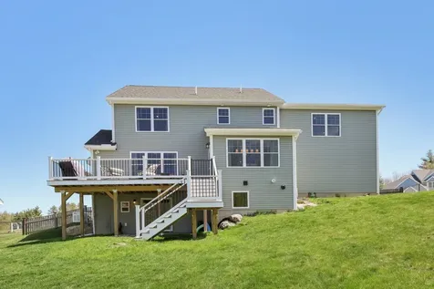 222 Standish Lane Hudson NH 03051