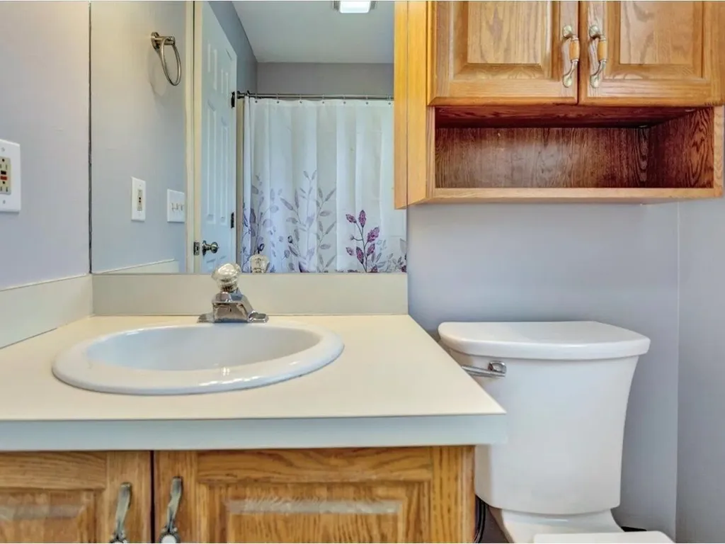 11 Craftsbury Court Essex VT 05452