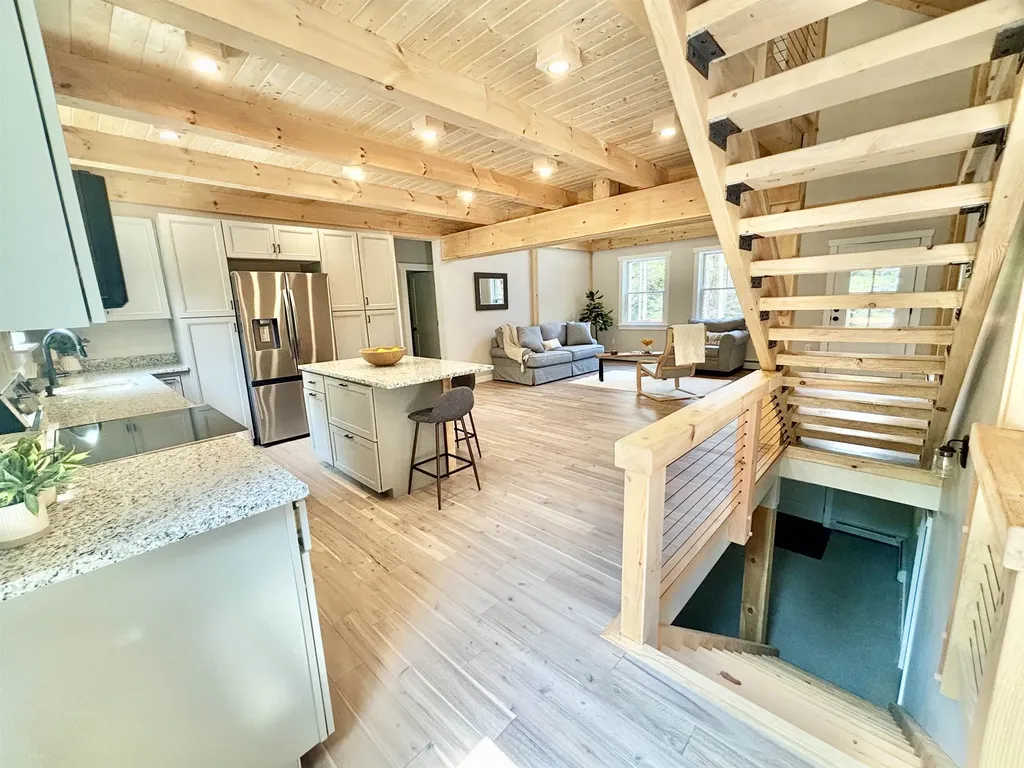 93 Waterthorn Road Thornton NH 03285