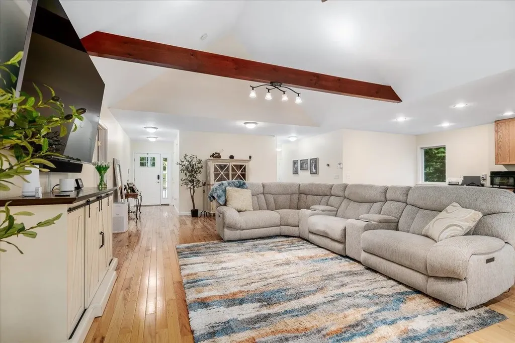 90 Pemigewasset Shore Bristol NH 03222