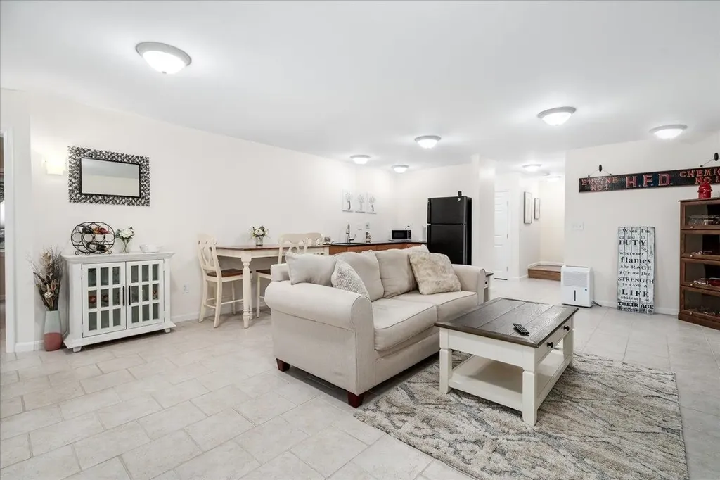 90 Pemigewasset Shore Bristol NH 03222