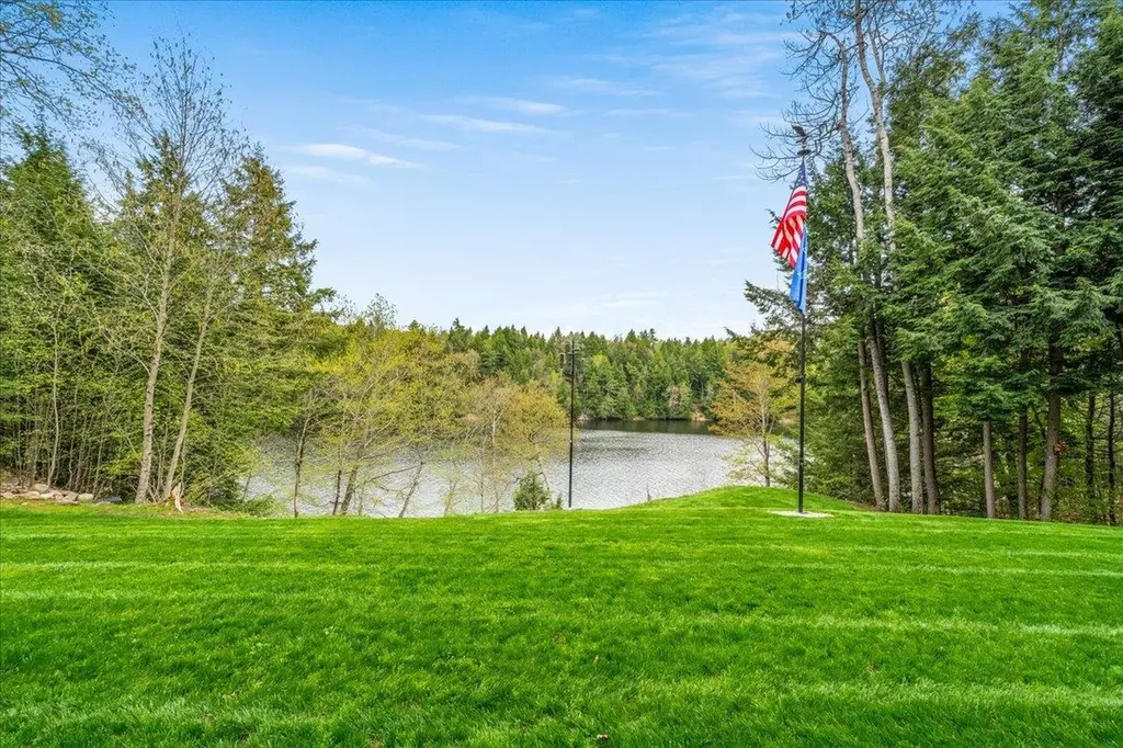 90 Pemigewasset Shore Bristol NH 03222