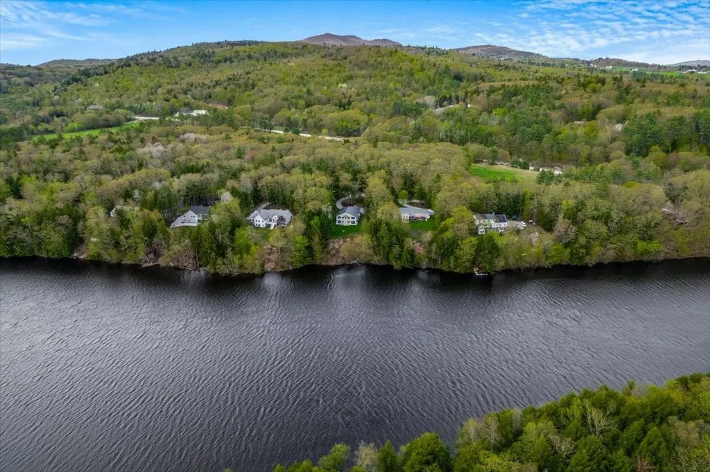 90 Pemigewasset Shore Bristol NH 03222