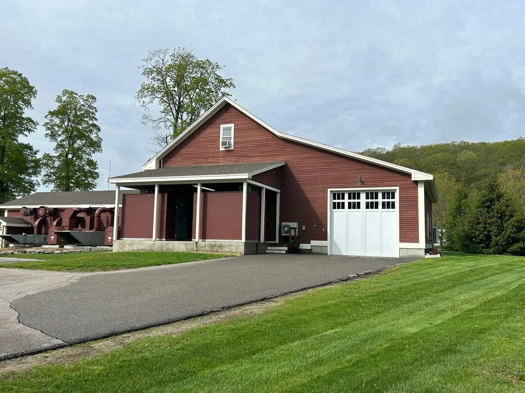 244 Amesbury Road Kensington NH 03833