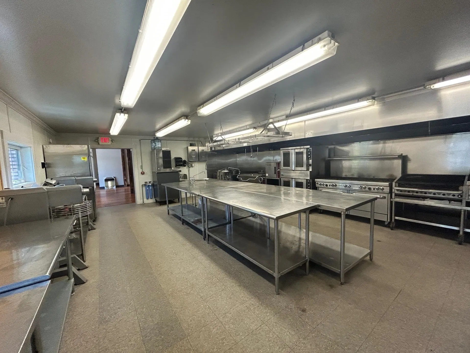 244 Amesbury Road Kensington NH 03833