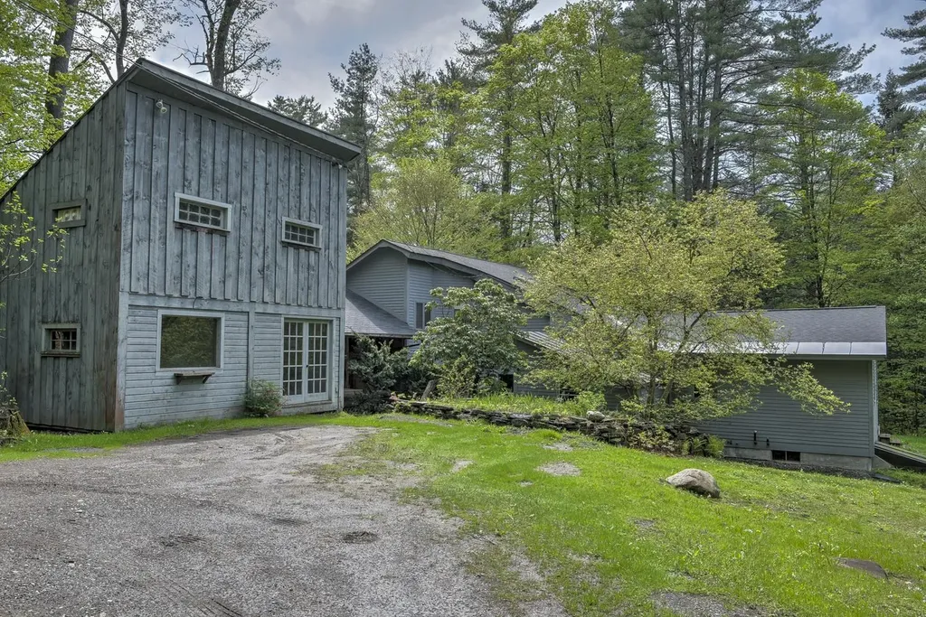 164 Poocham Road Westmoreland NH 03467