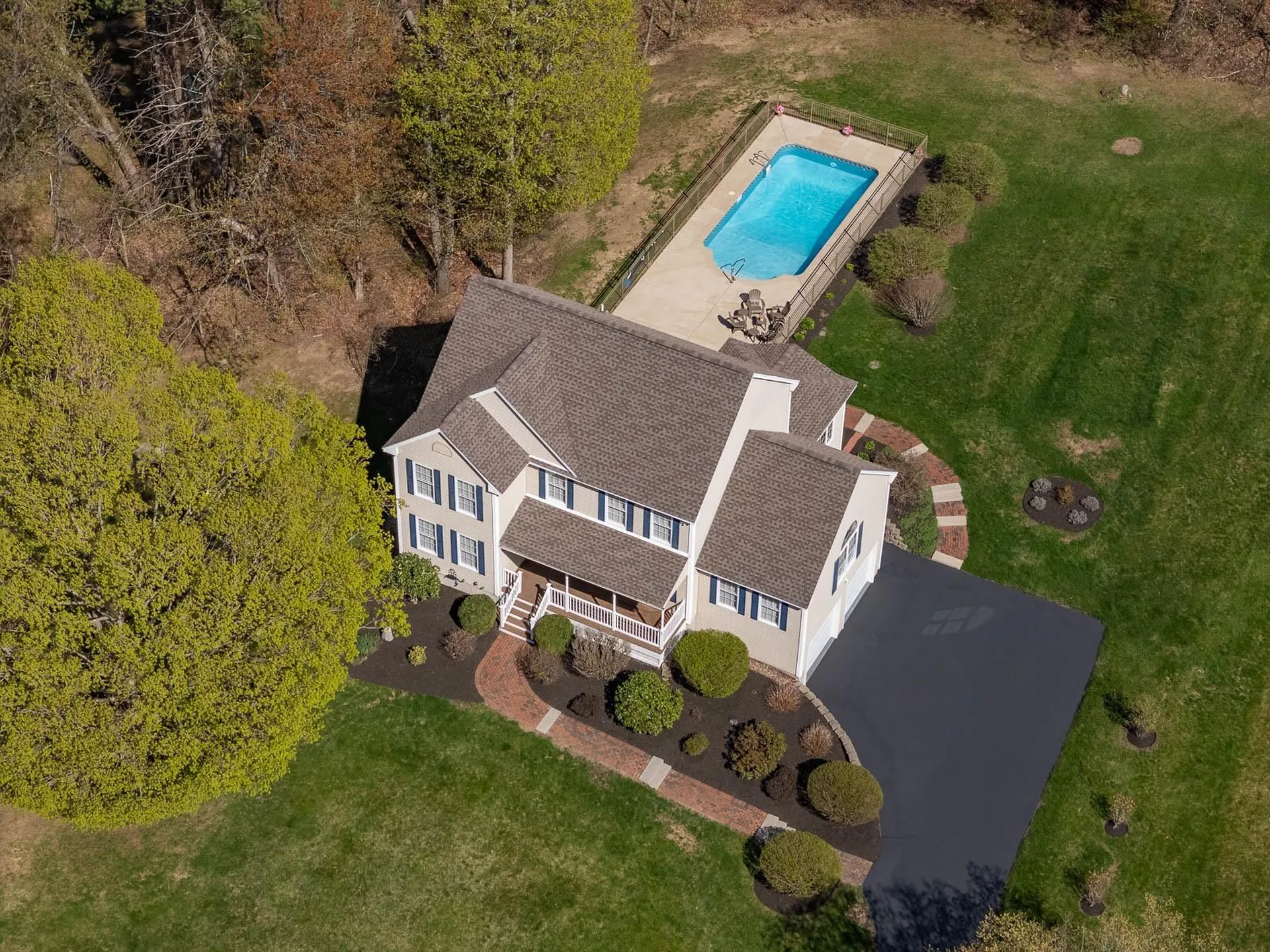 8 Autumn Lane Stratham NH 03885