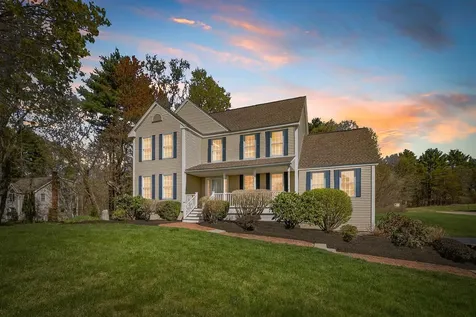 8 Autumn Lane Stratham NH 03885