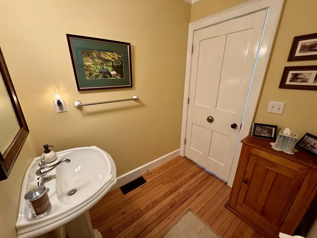 41 Schaeffer Hill Road Wells River VT 05081