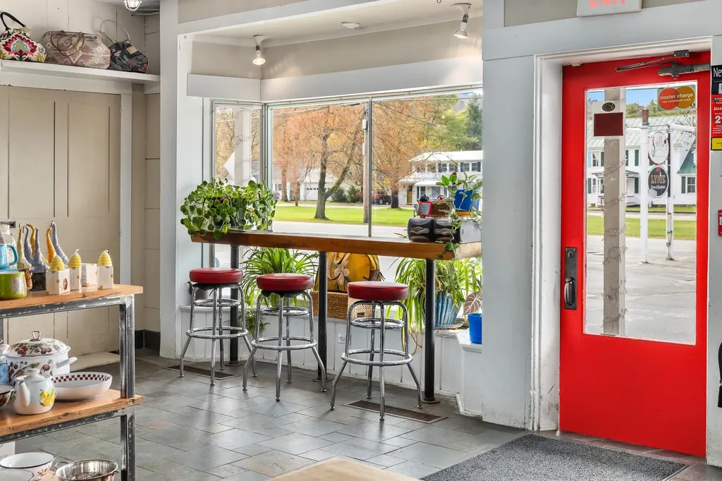 5 Main Street Lyme NH 03768