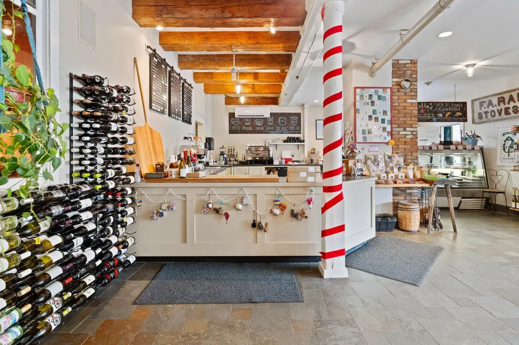 5 Main Street Lyme NH 03768