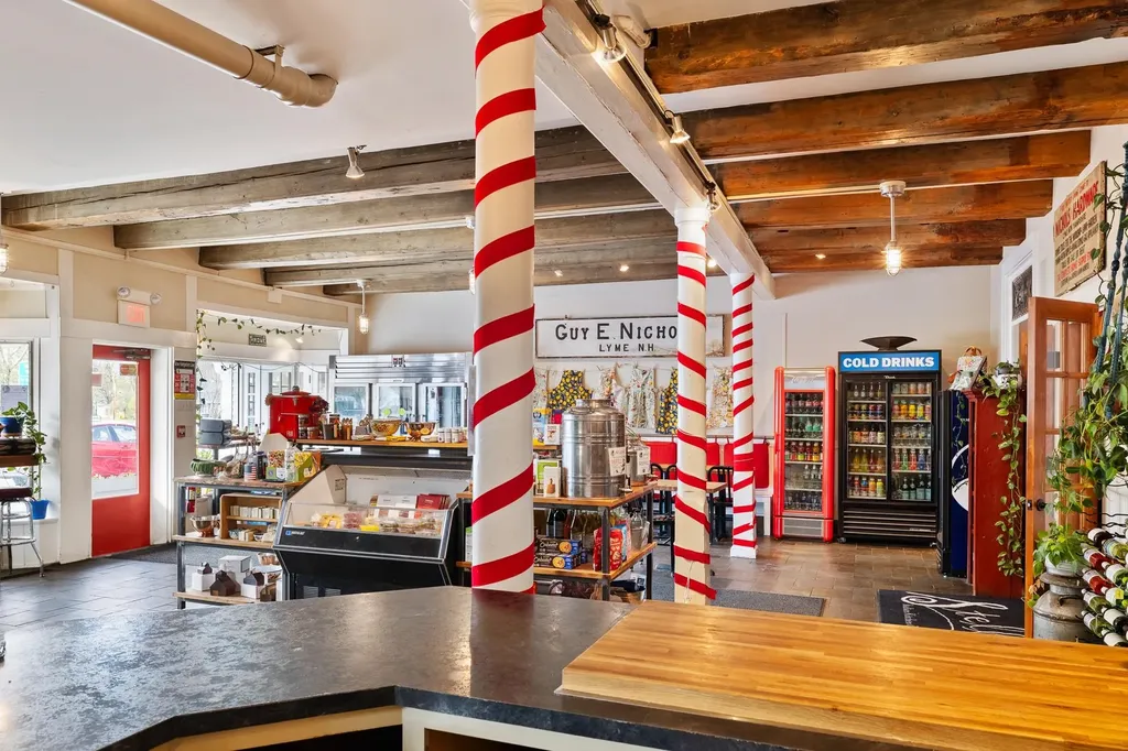 5 Main Street Lyme NH 03768