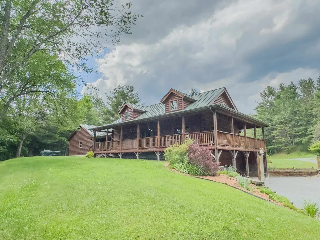 75 Hammond Road Monroe NH 03771