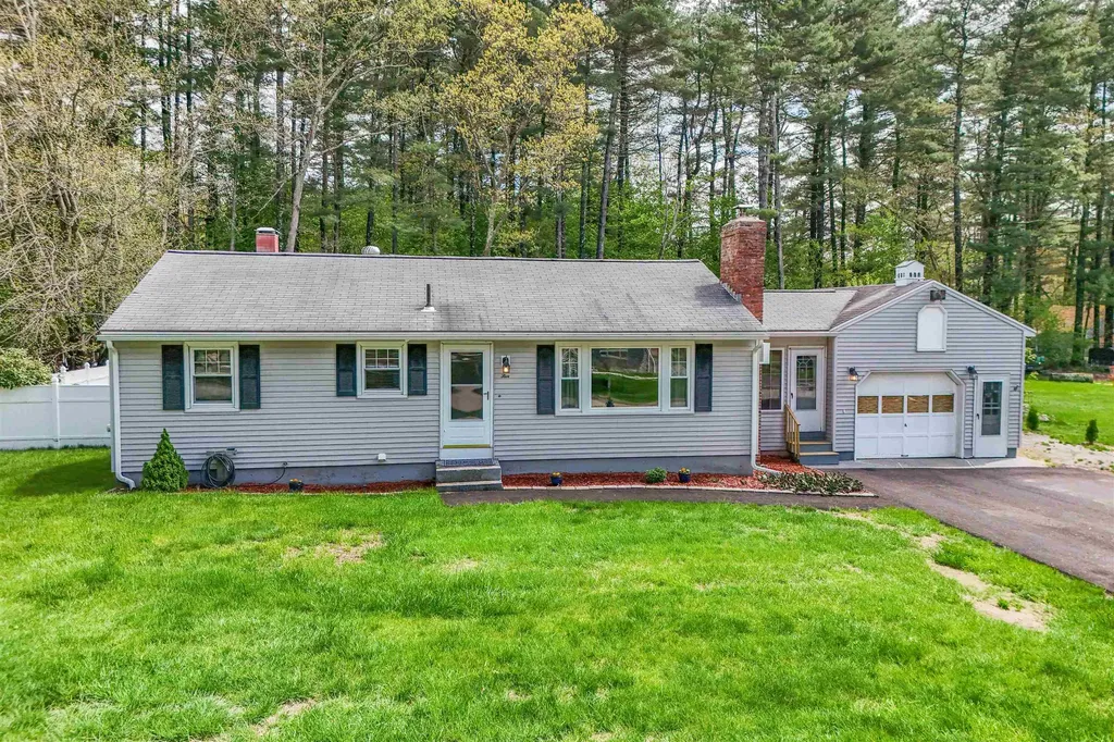 5 Jo Ellen Drive Merrimack NH 03054