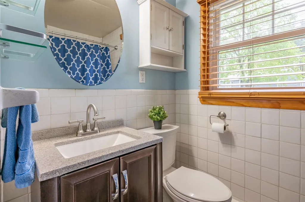 5 Jo Ellen Drive Merrimack NH 03054