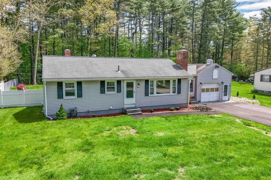 5 Jo Ellen Drive Merrimack NH 03054