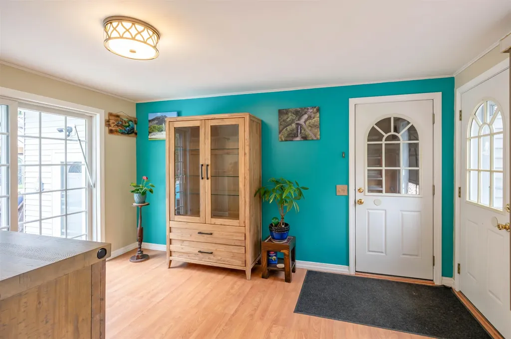 5 Jo Ellen Drive Merrimack NH 03054