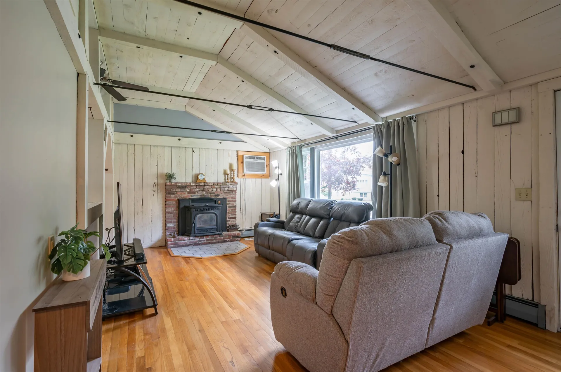 5 Jo Ellen Drive Merrimack NH 03054