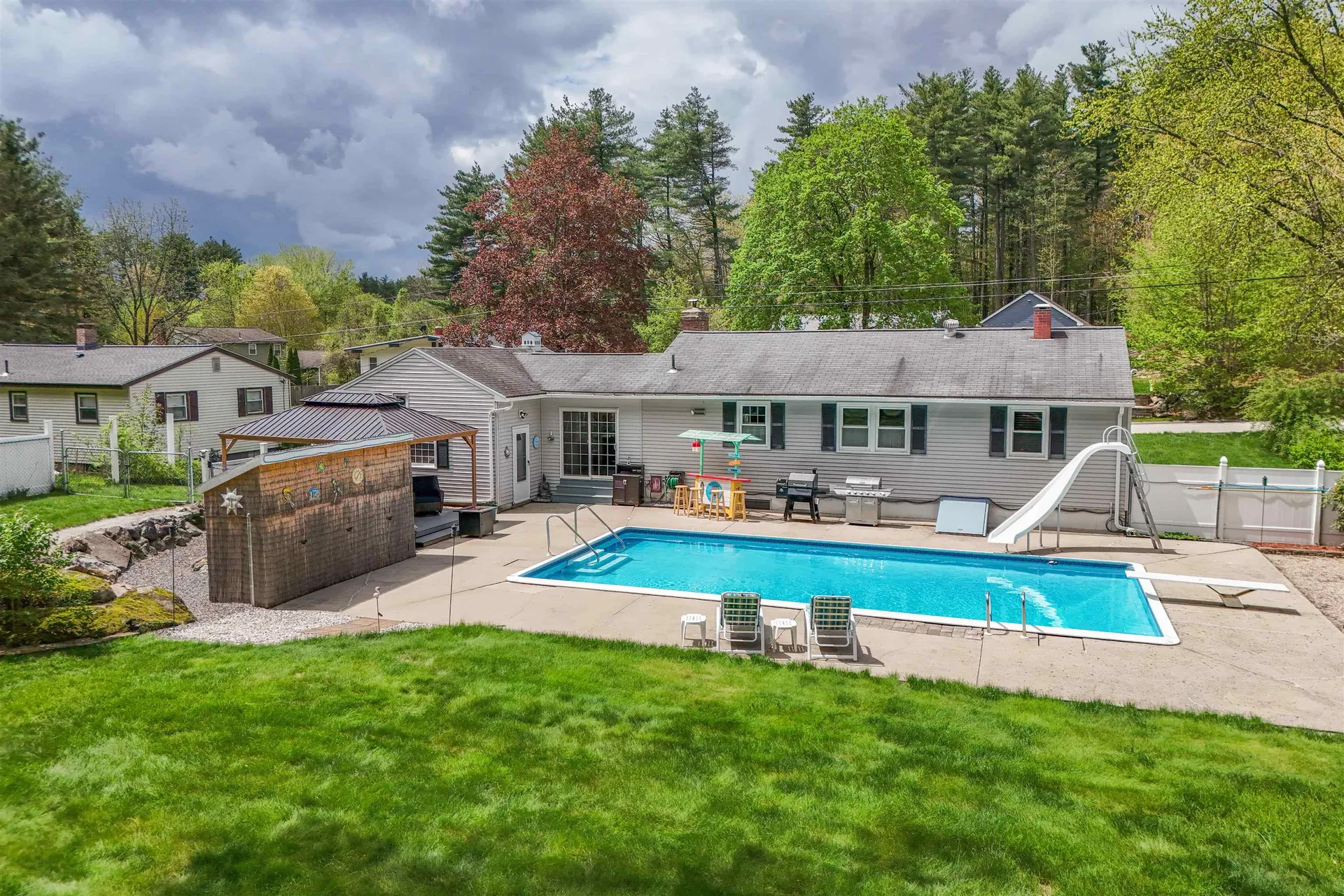 5 Jo Ellen Drive Merrimack NH 03054