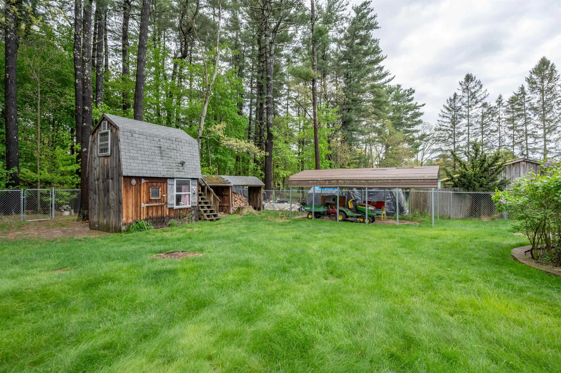 5 Jo Ellen Drive Merrimack NH 03054