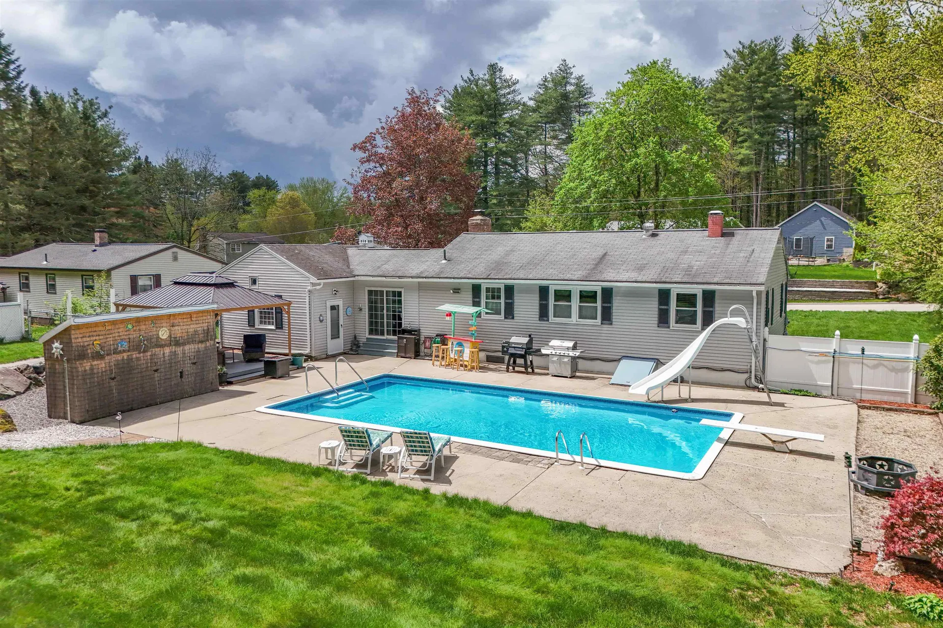 5 Jo Ellen Drive Merrimack NH 03054