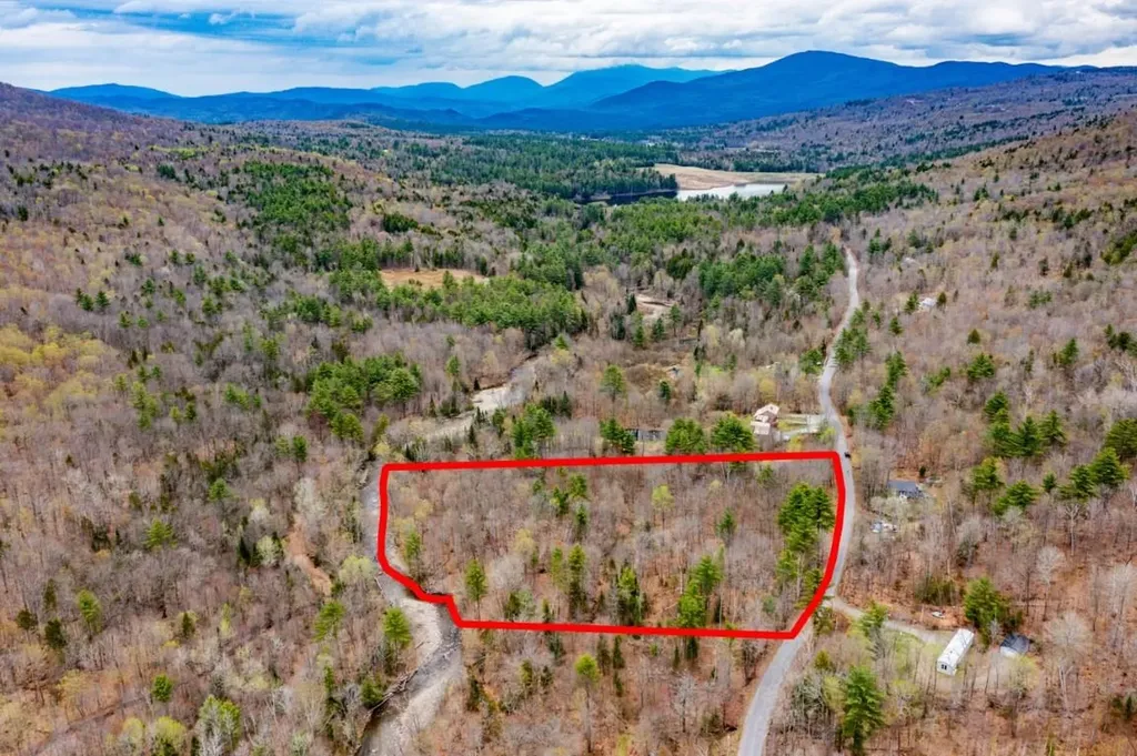 490 River Road Dorchester NH 03266