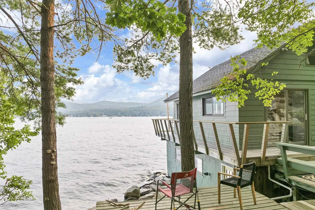 18 Diamond Island Gilford NH 03249