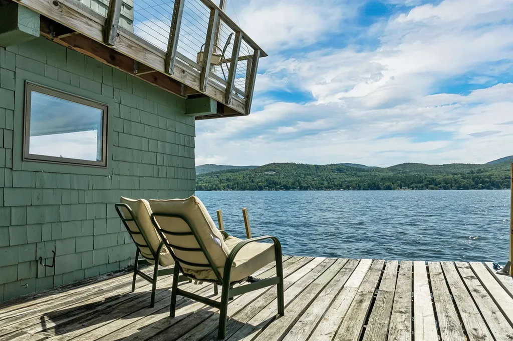 18 Diamond Island Gilford NH 03249