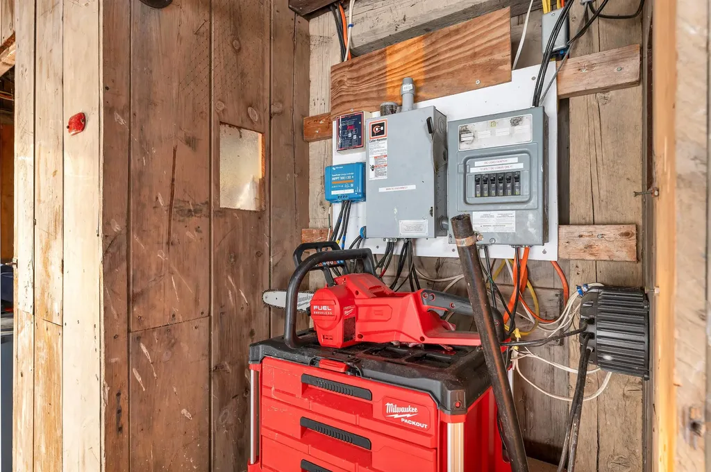 18 Diamond Island Gilford NH 03249