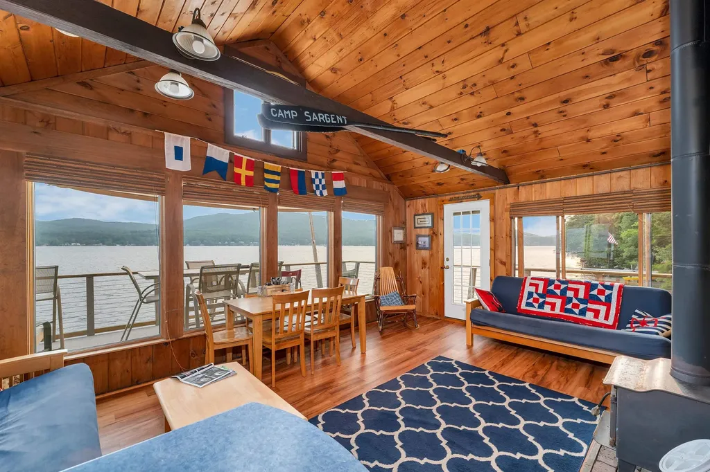 18 Diamond Island Gilford NH 03249