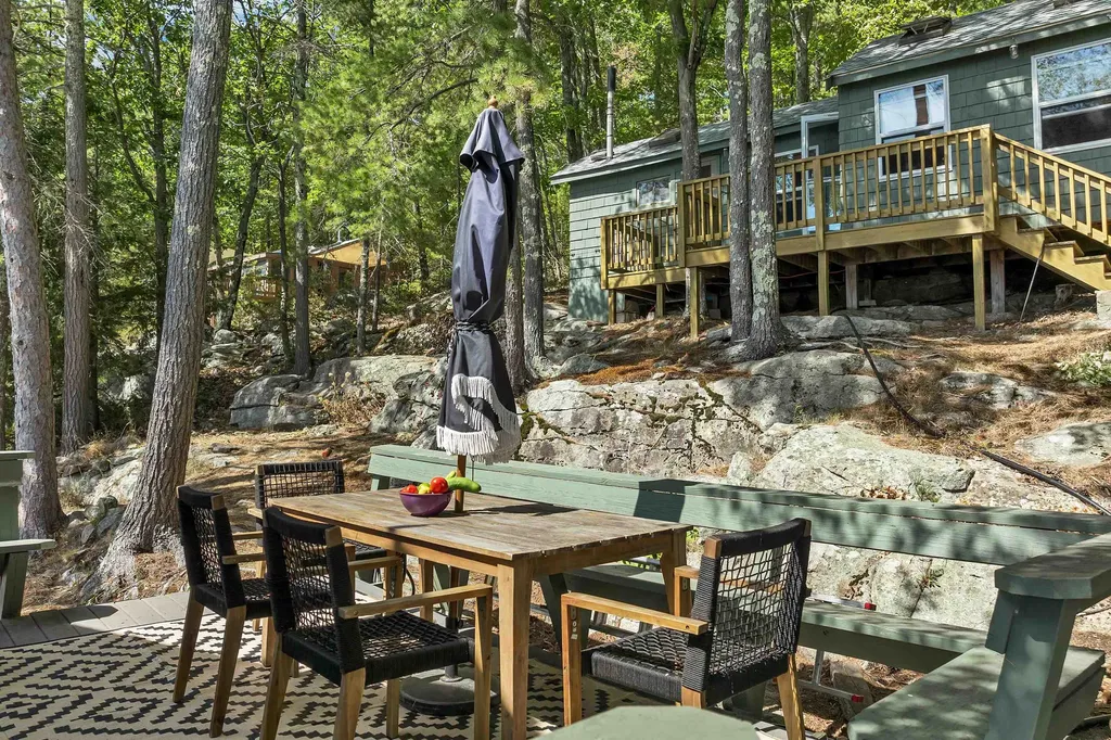 18 Diamond Island Gilford NH 03249