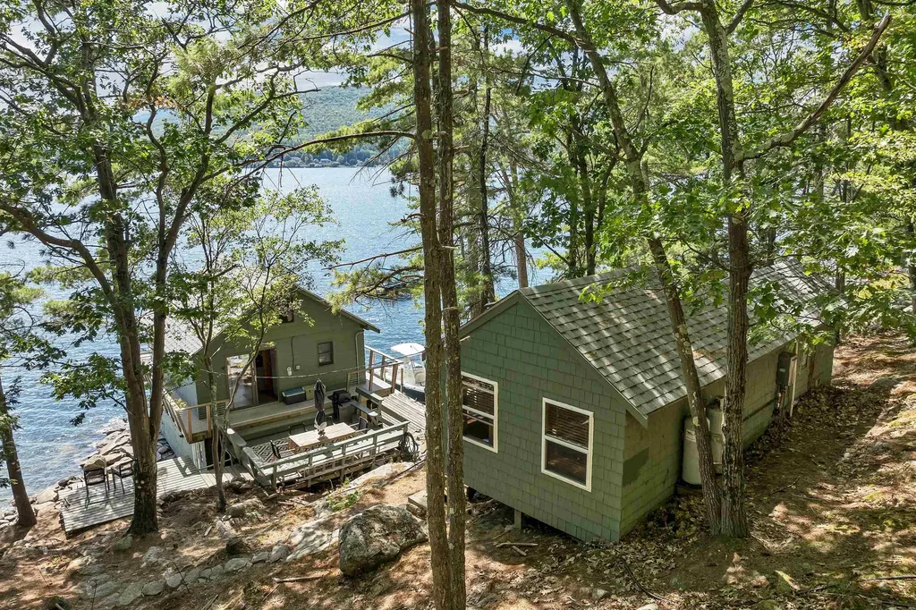 18 Diamond Island Gilford NH 03249