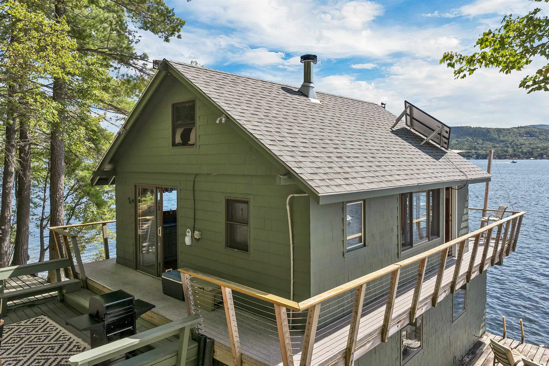 18 Diamond Island Gilford NH 03249