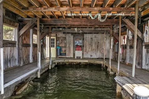 18 Diamond Island Gilford NH 03249