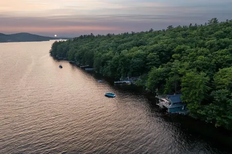 18 Diamond Island Gilford NH 03249