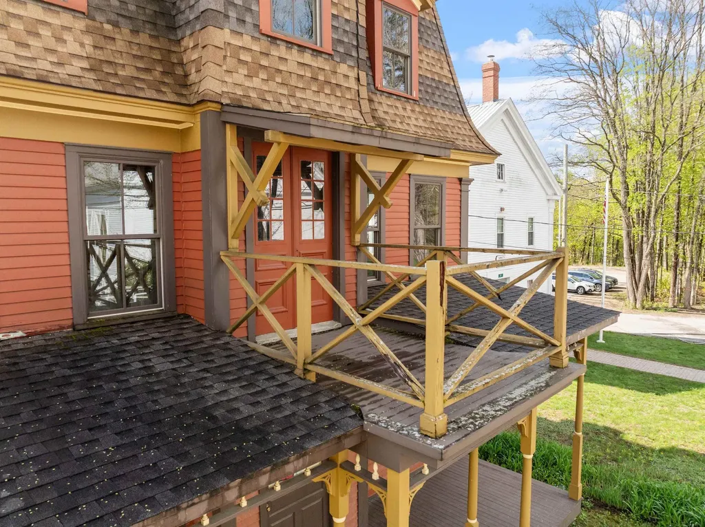 15 Cleveland Hill Road Tamworth NH 03886