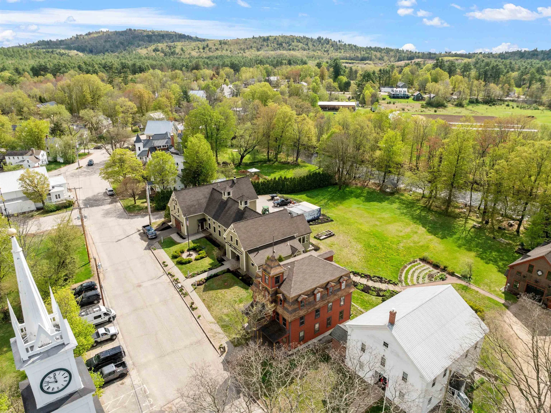 15 Cleveland Hill Road Tamworth NH 03886