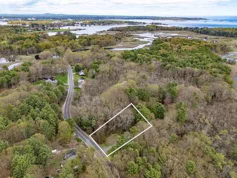 100 Brackett Road Rye NH 03870
