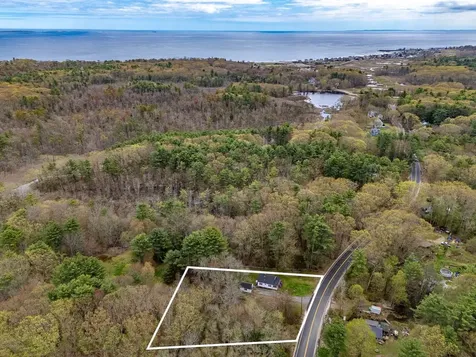 100 Brackett Road Rye NH 03870