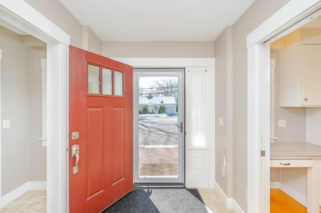 792 Sagamore Avenue Portsmouth NH 03801